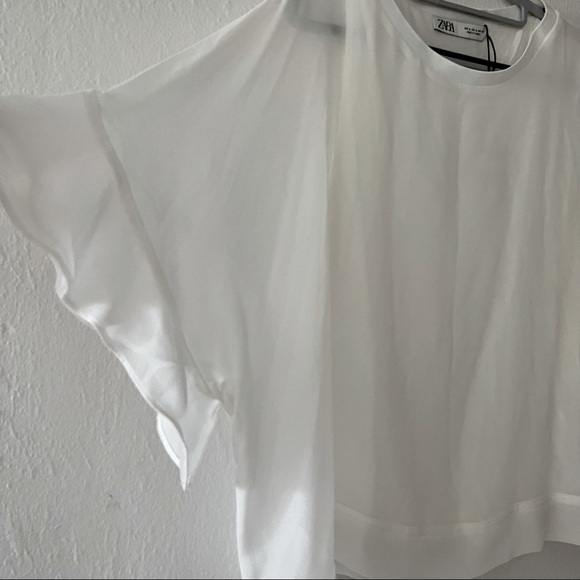ZARA White Blouse 🤍 - Picture 2 of 5
